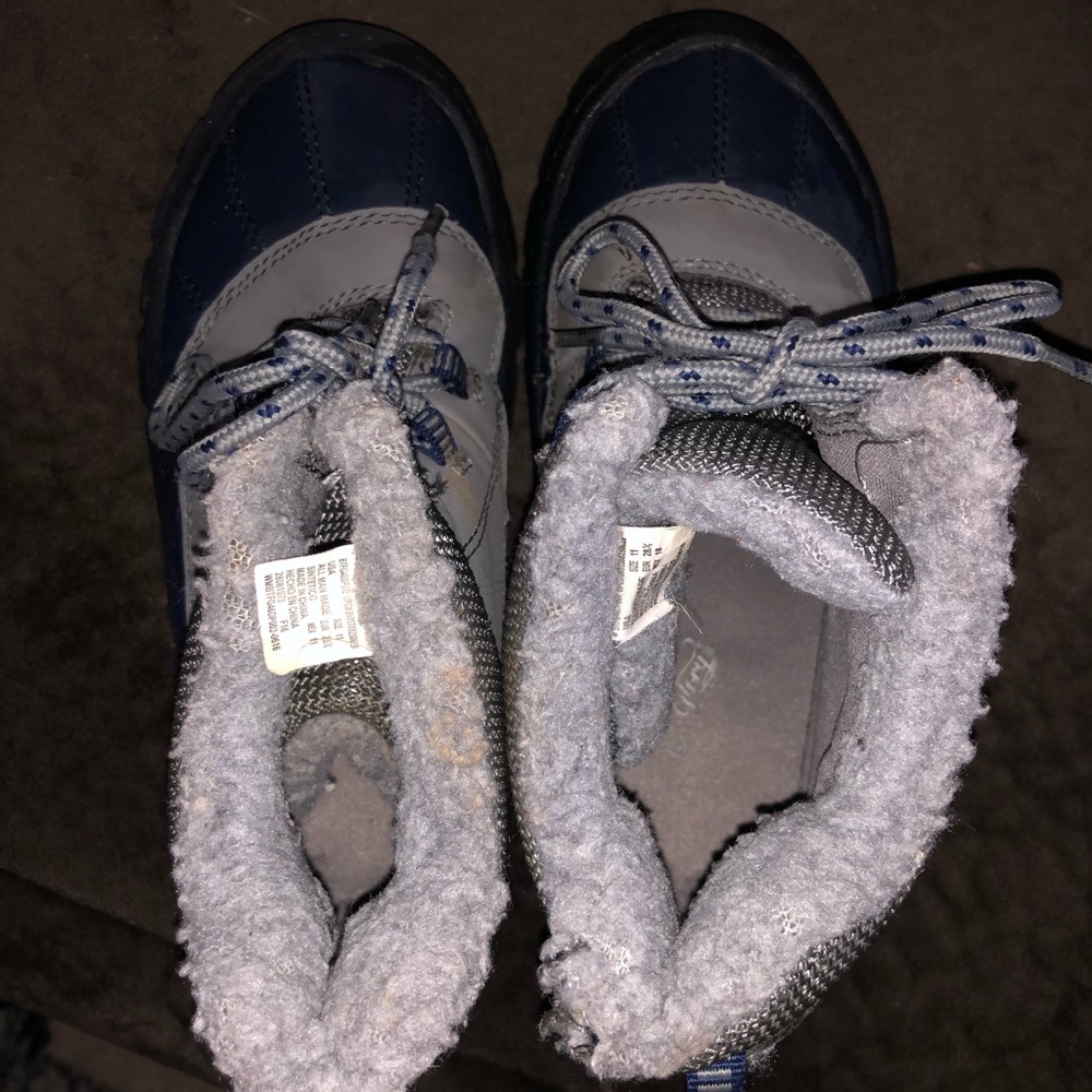 Waterproof boots - Picture 2 of 2